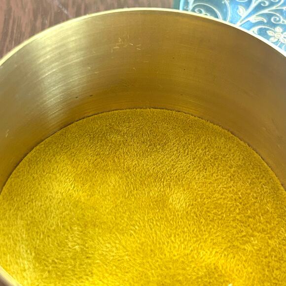 Vintage Oneida Brass Trinket Box with Velvet Lining, Floral Bird Lid – 2.5” Wide - Picture 3 of 15